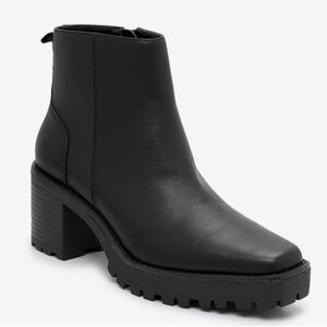 NEW! Andre Assous Black Milla Bootie - Size 9.5